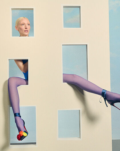 <p>Sun-kissed steps</p>