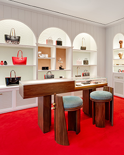 クリスチャン ルブタン公式サイト| Christian Louboutin