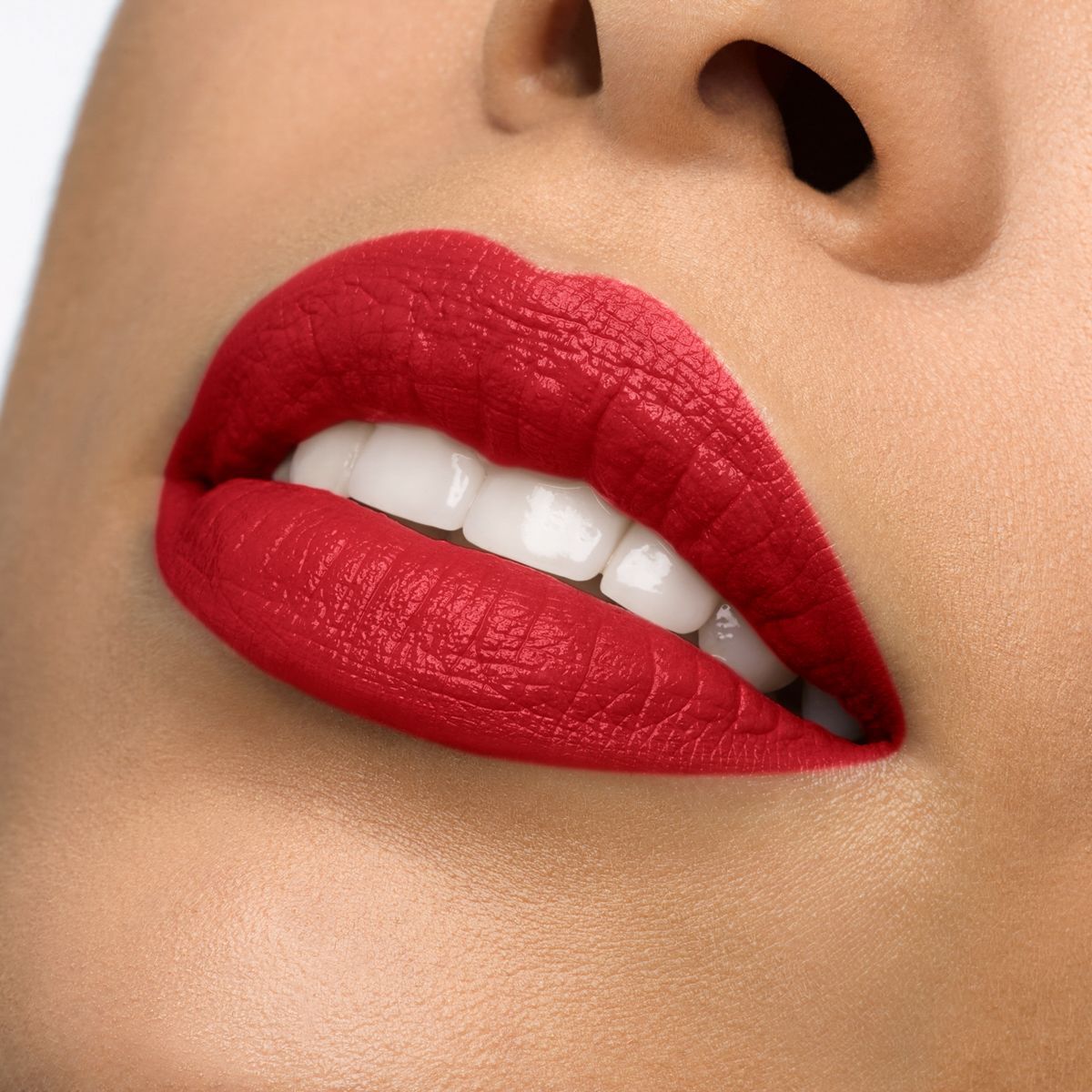ルージュルブタン シルキーサテン Private Red 111 - Christian Louboutin Beauty