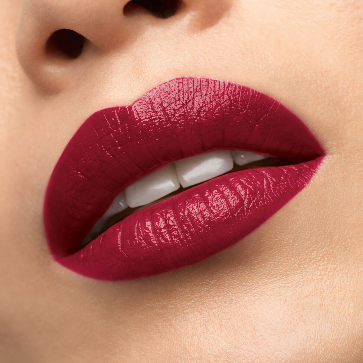 通販 送料無料  ソーグロウ ルージュルブタン オンザゴー 006G Babe Burgundy 口紅