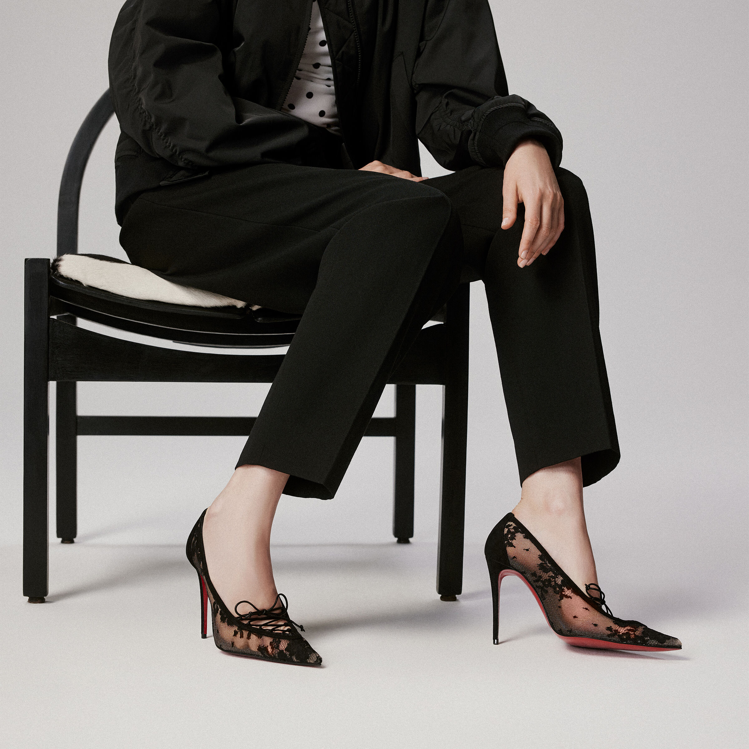 KM Lace image number 1