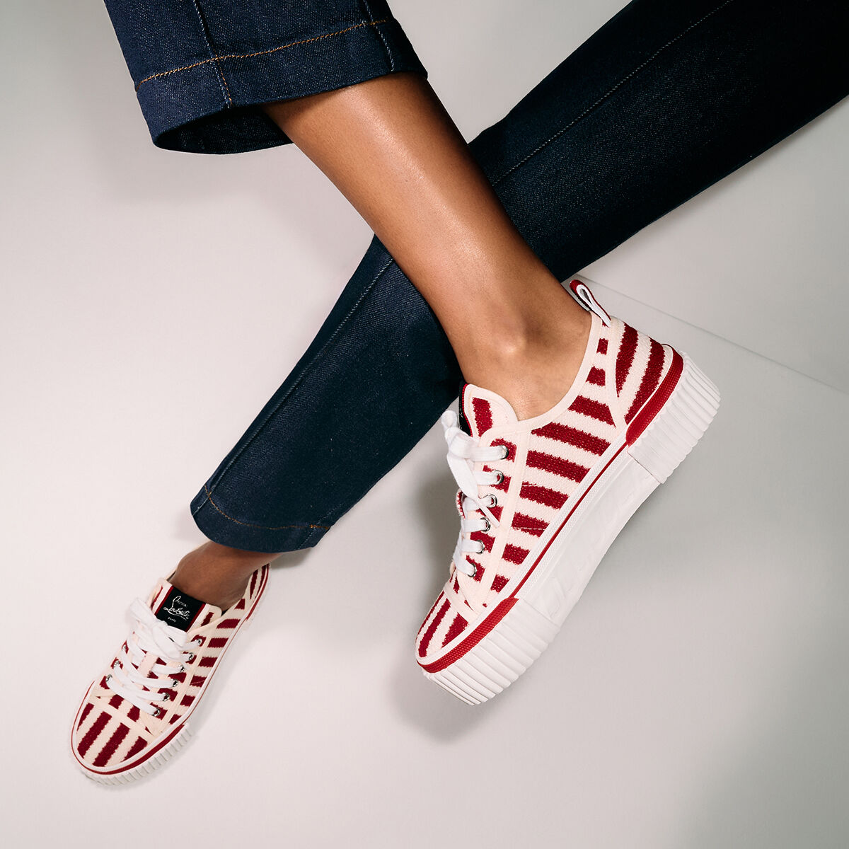 極美品 クリスチャンルブタン SUPER PEDRO スニーカー 箱付き 極美品 クリスチャンルブタン SUPER PEDRO スニーカー 箱付き