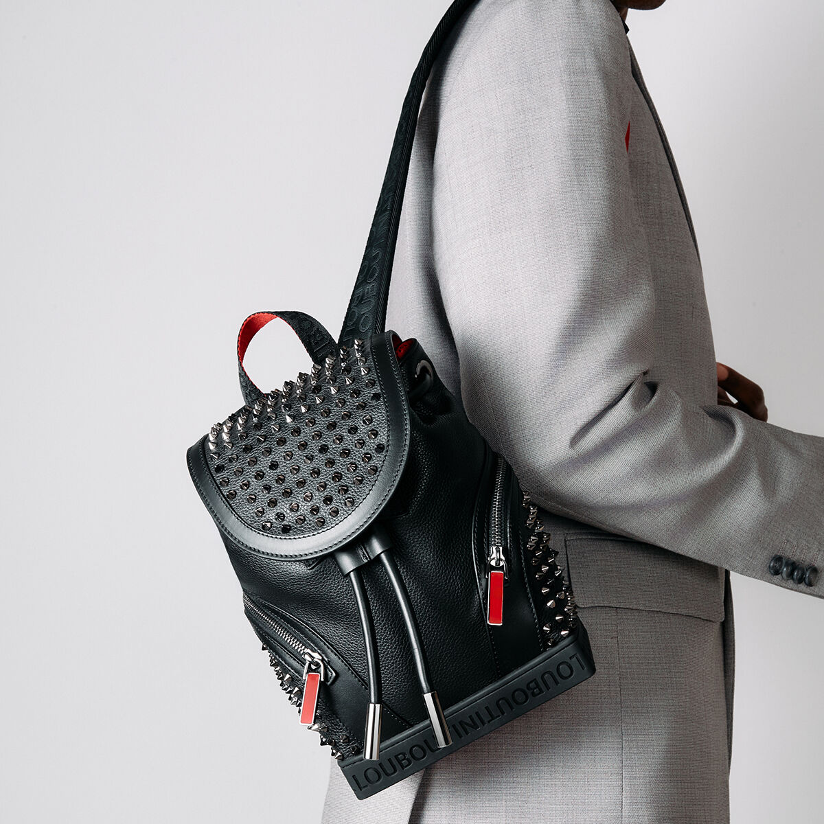 Amazon.co.jp: [Christian Louboutin] [クリスチャンルブタン] バックパック リュック メンズ  EXPLORAFUNK S エクスプローラーファンク S 1215001 B492 ブラック [並行輸入品] : ファッション