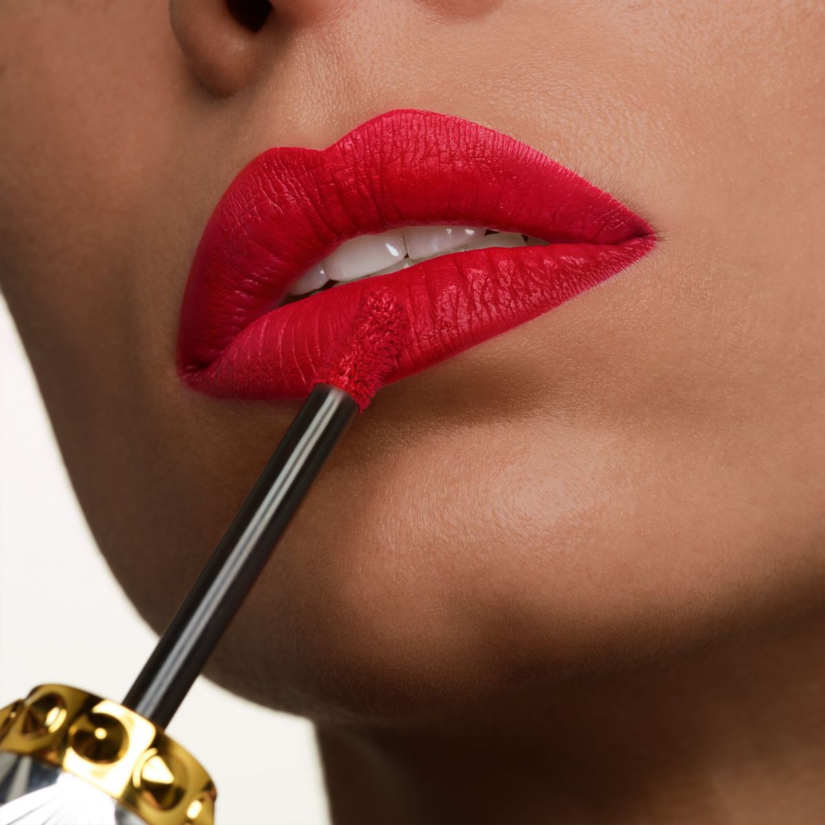 マットフルイド リップカラー Jamais assez - Christian Louboutin Beauty