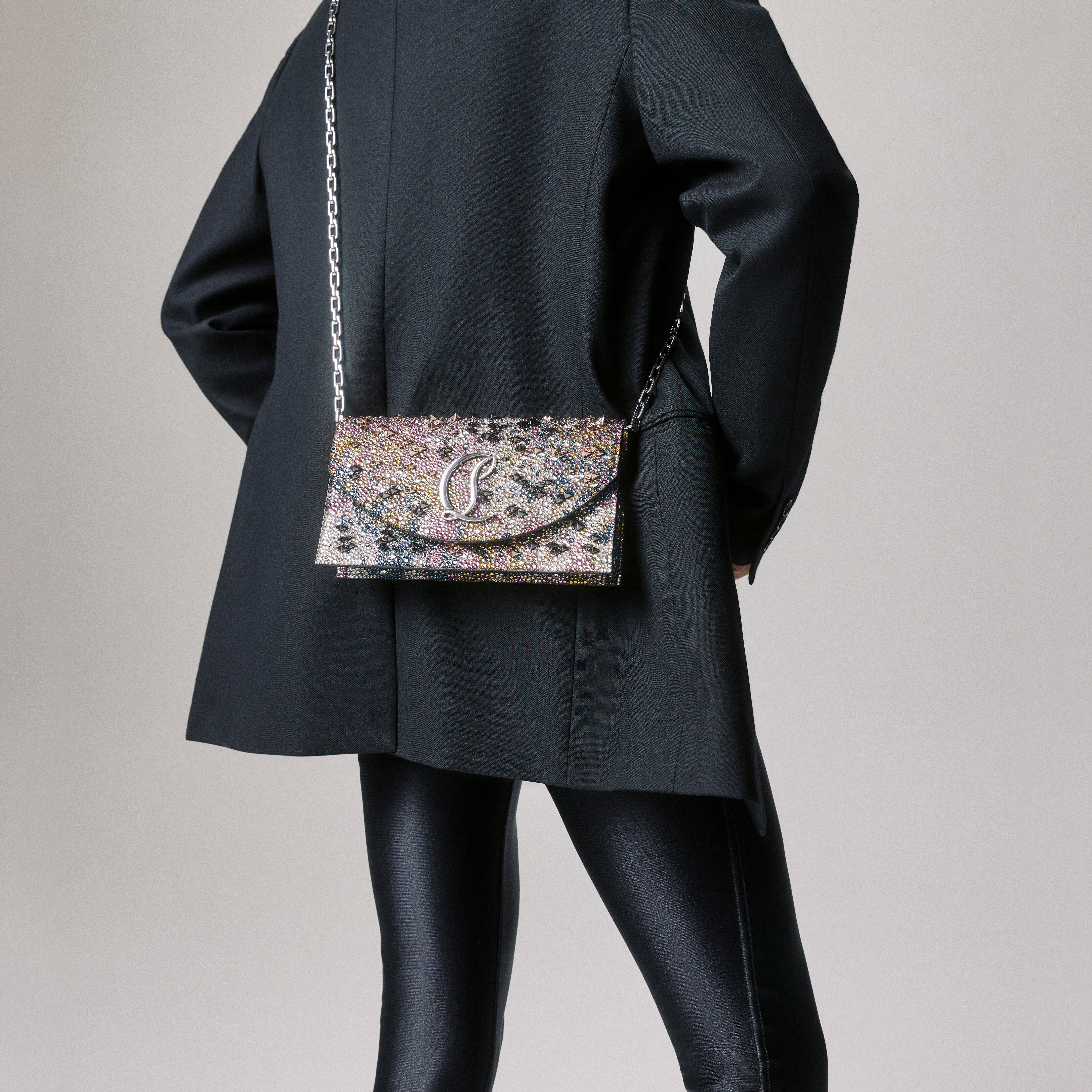Christian Louboutin｜Loubi54 シルバーレザークラッチ Loubi54 - Clutch - Laminated calf leather - Silver