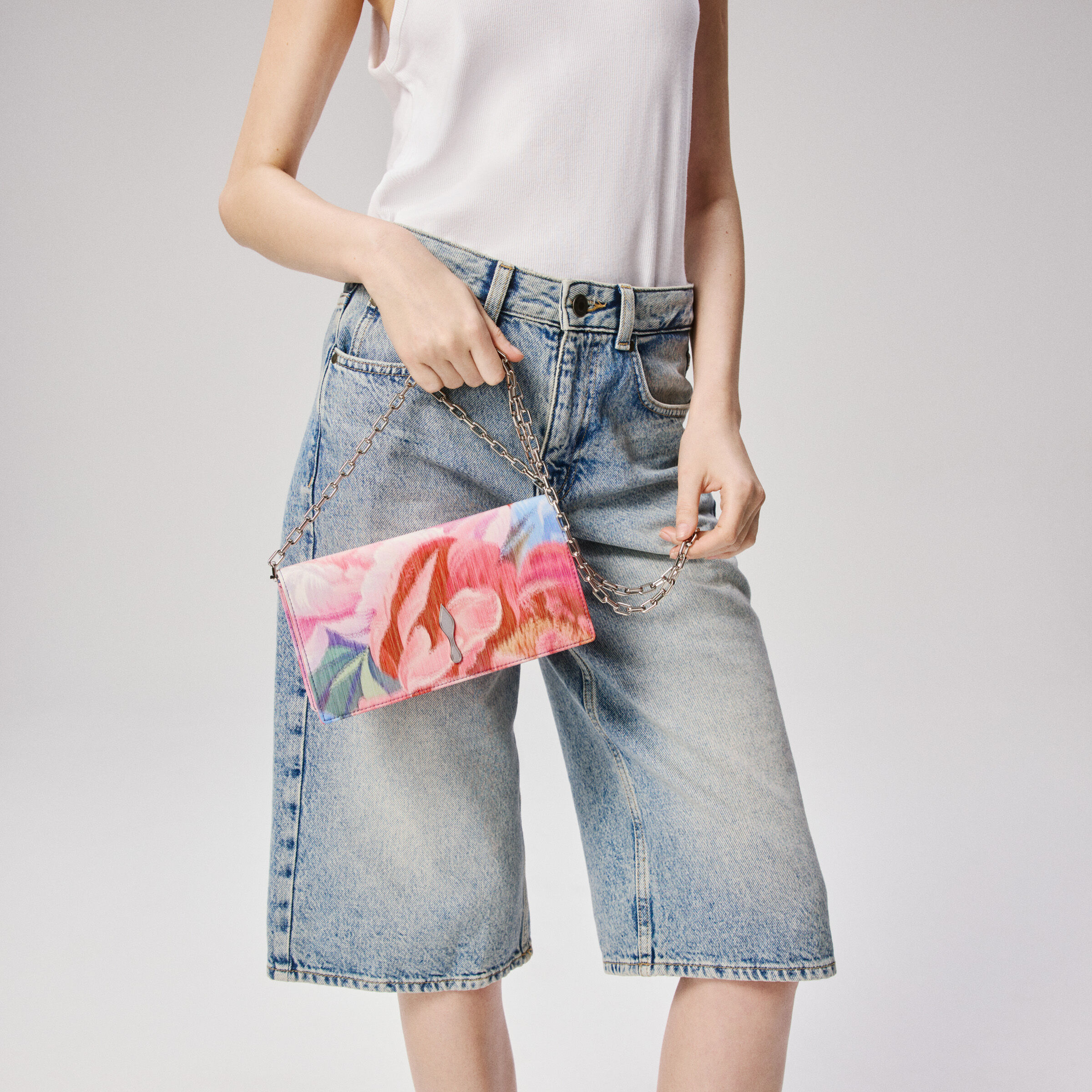 Bettina image number 1