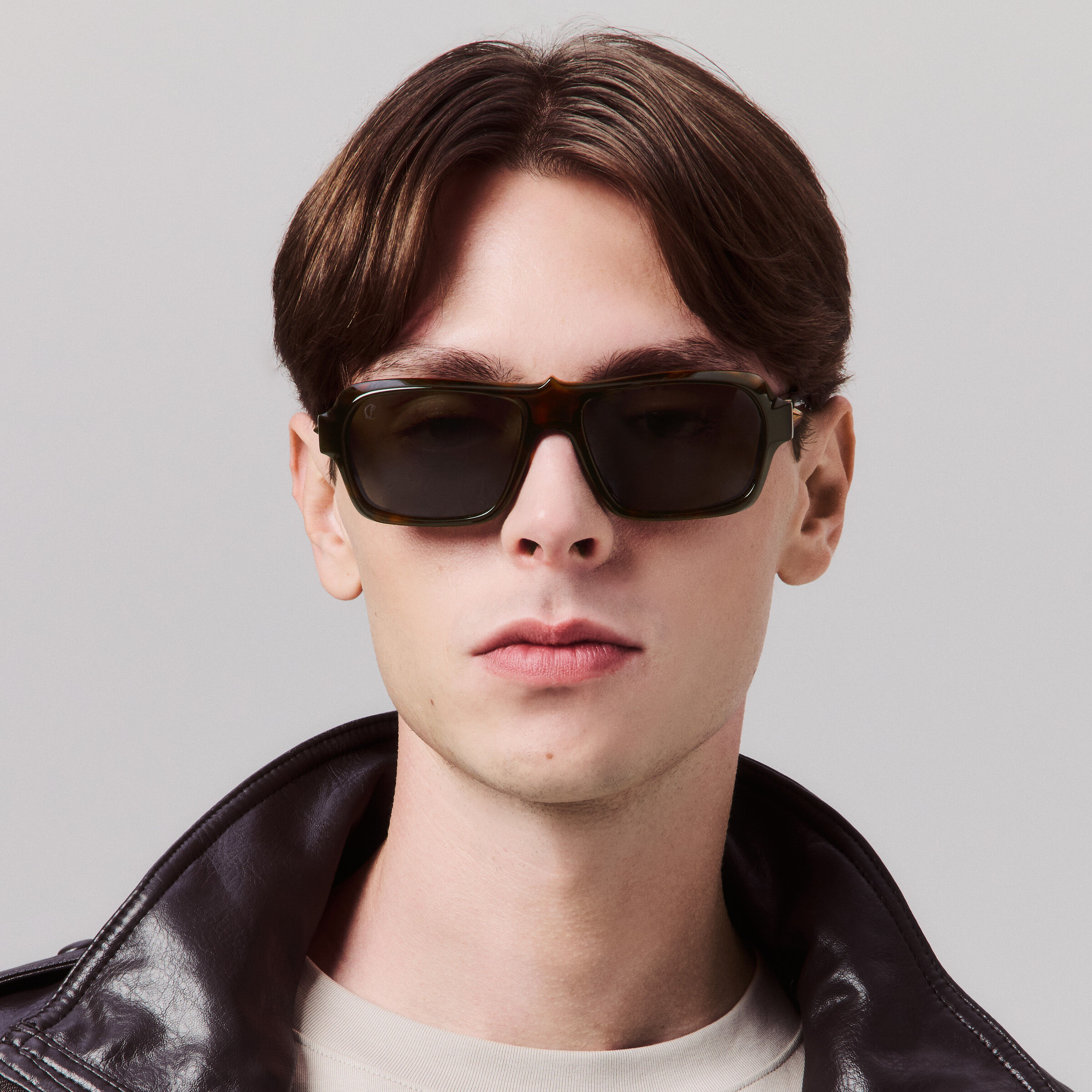 Our Georges LB0027 image number 1