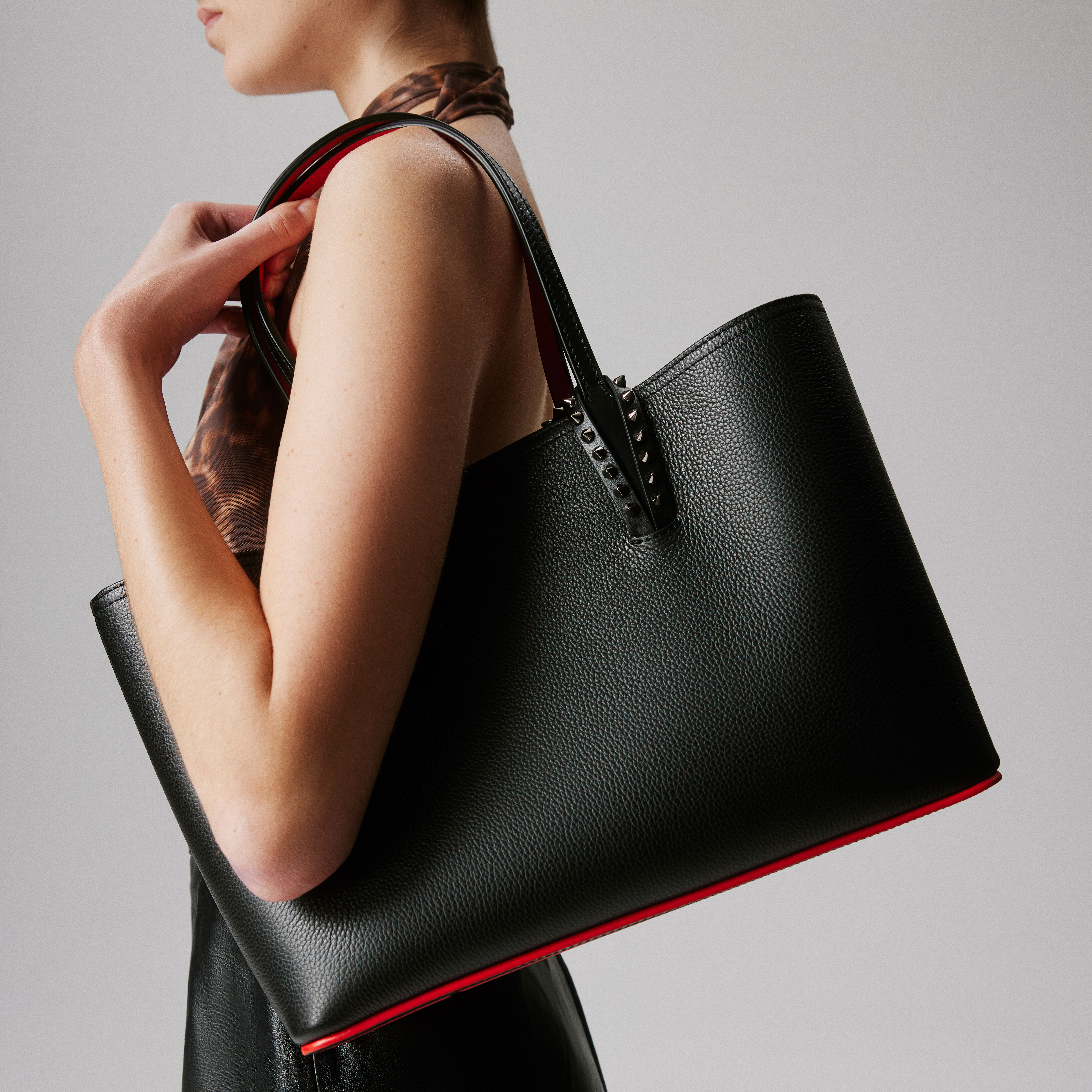 Cabata Small ブラック カーフレザー - Bags - Women