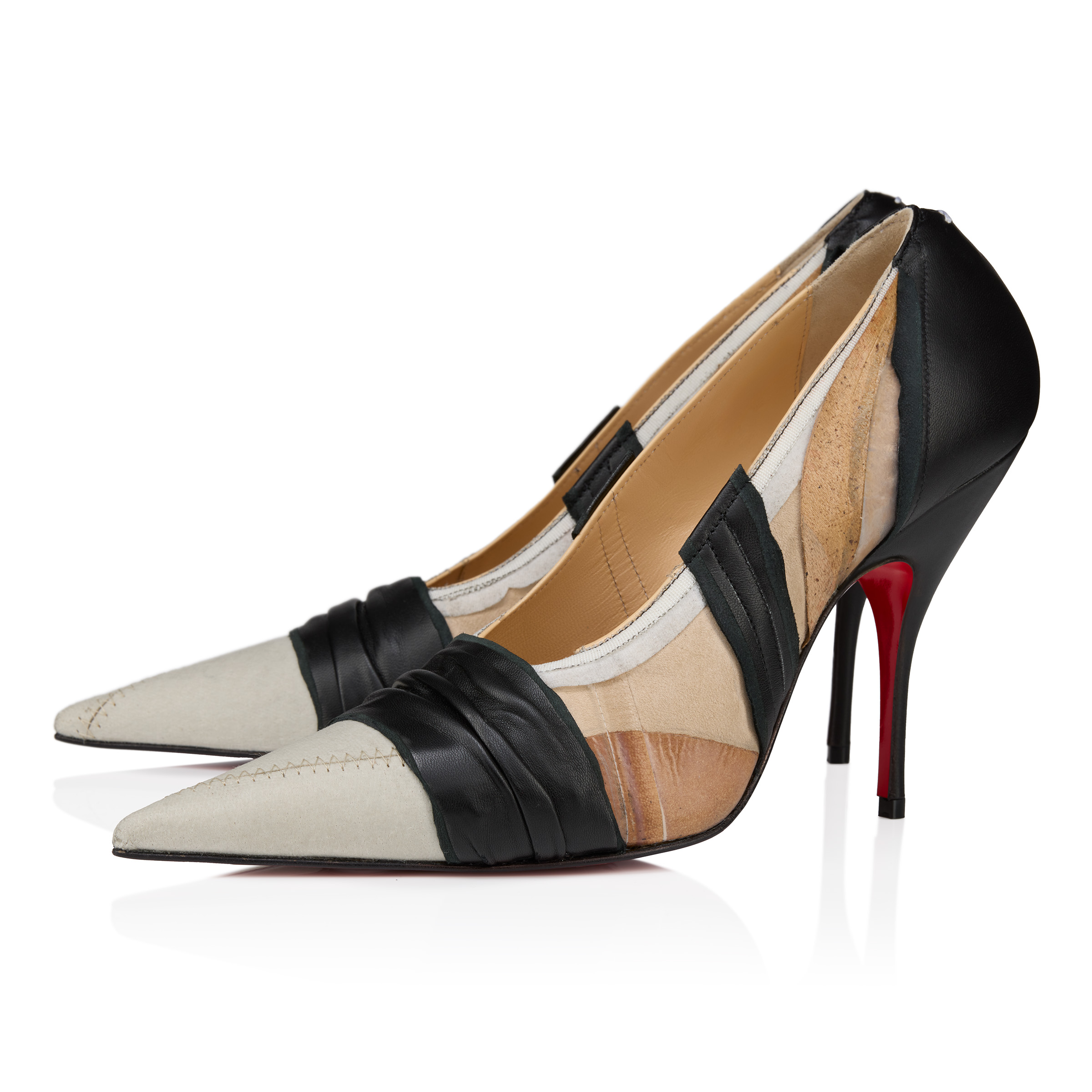 Christian Louboutin ブラック スパイク パンプス 35 Christian Louboutin ブラック スパイク パンプス 35